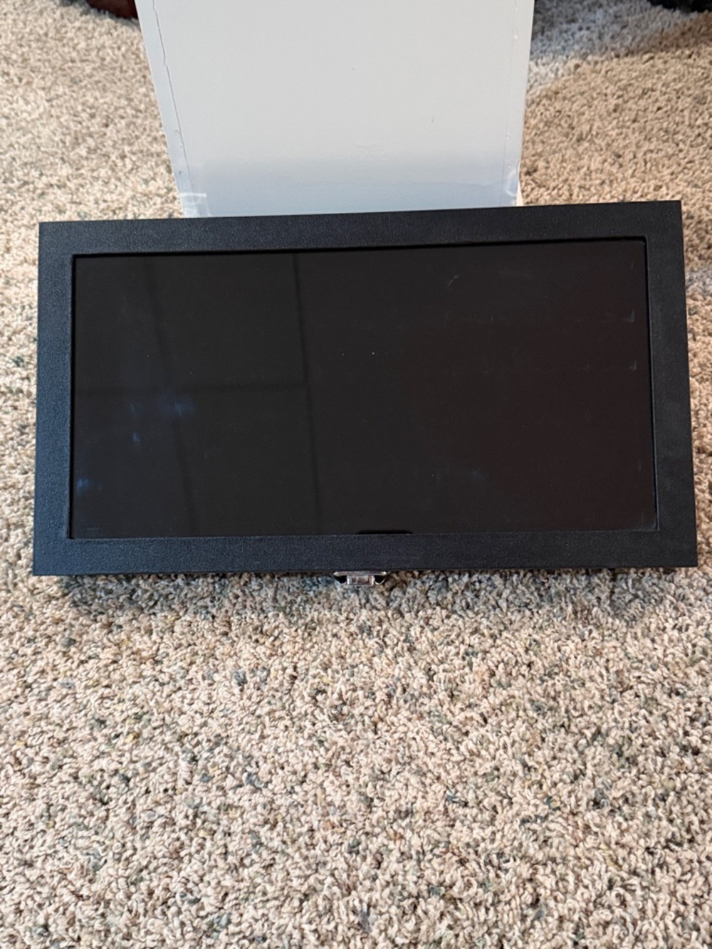 RING HOLDER DISPLAY CASE